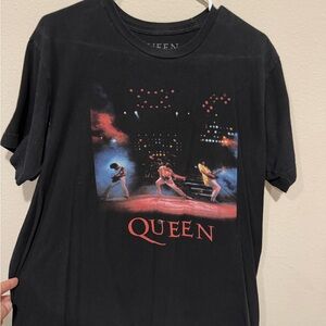 Queen Black Graphic T-Shirt